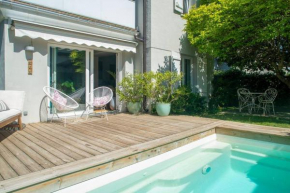 Villa con piscina privada en el centro de Pamplona